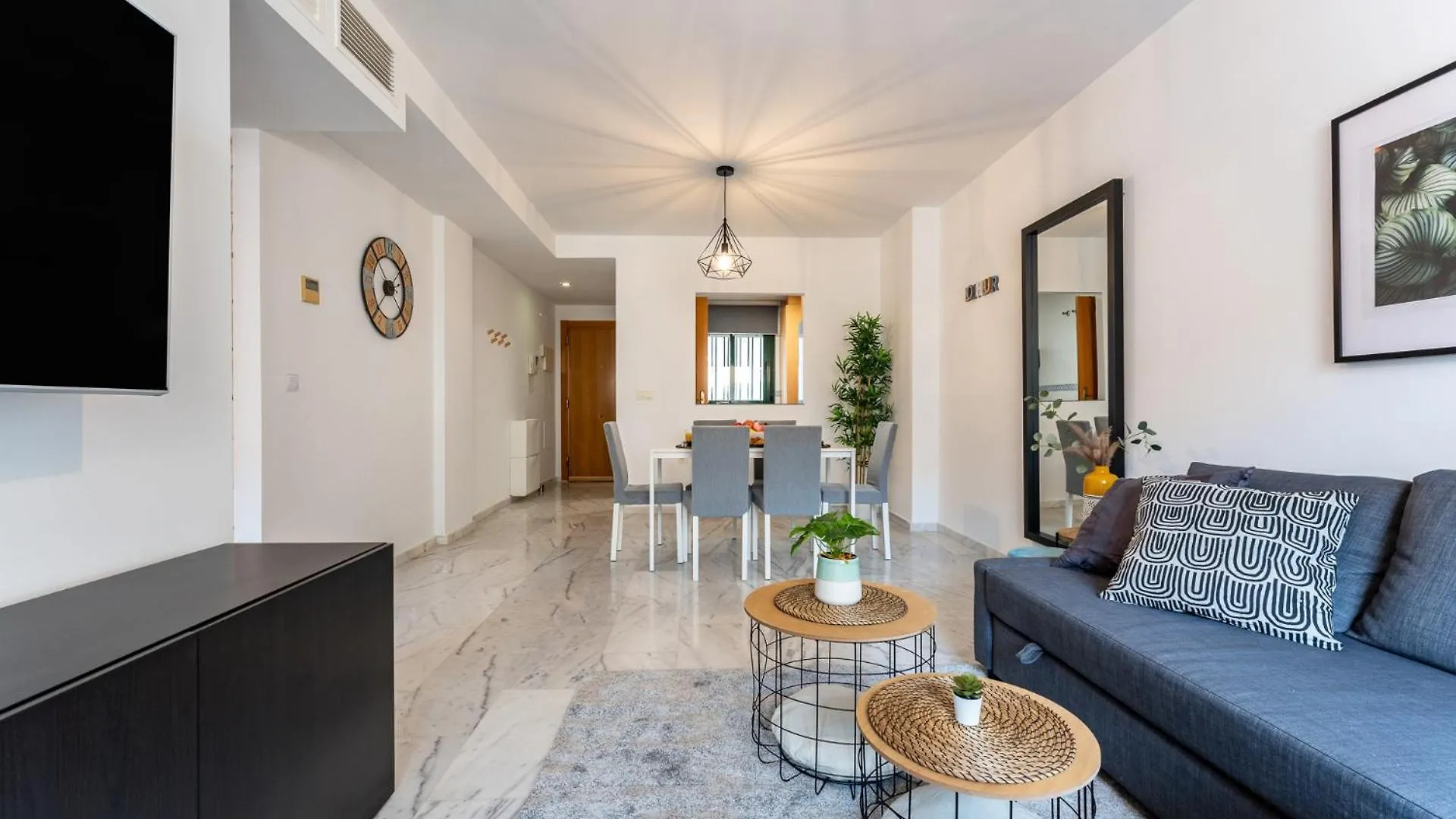 בנאלמדנה Coastal Comfort 2 Bed, Parking Pool And Terrace דירה