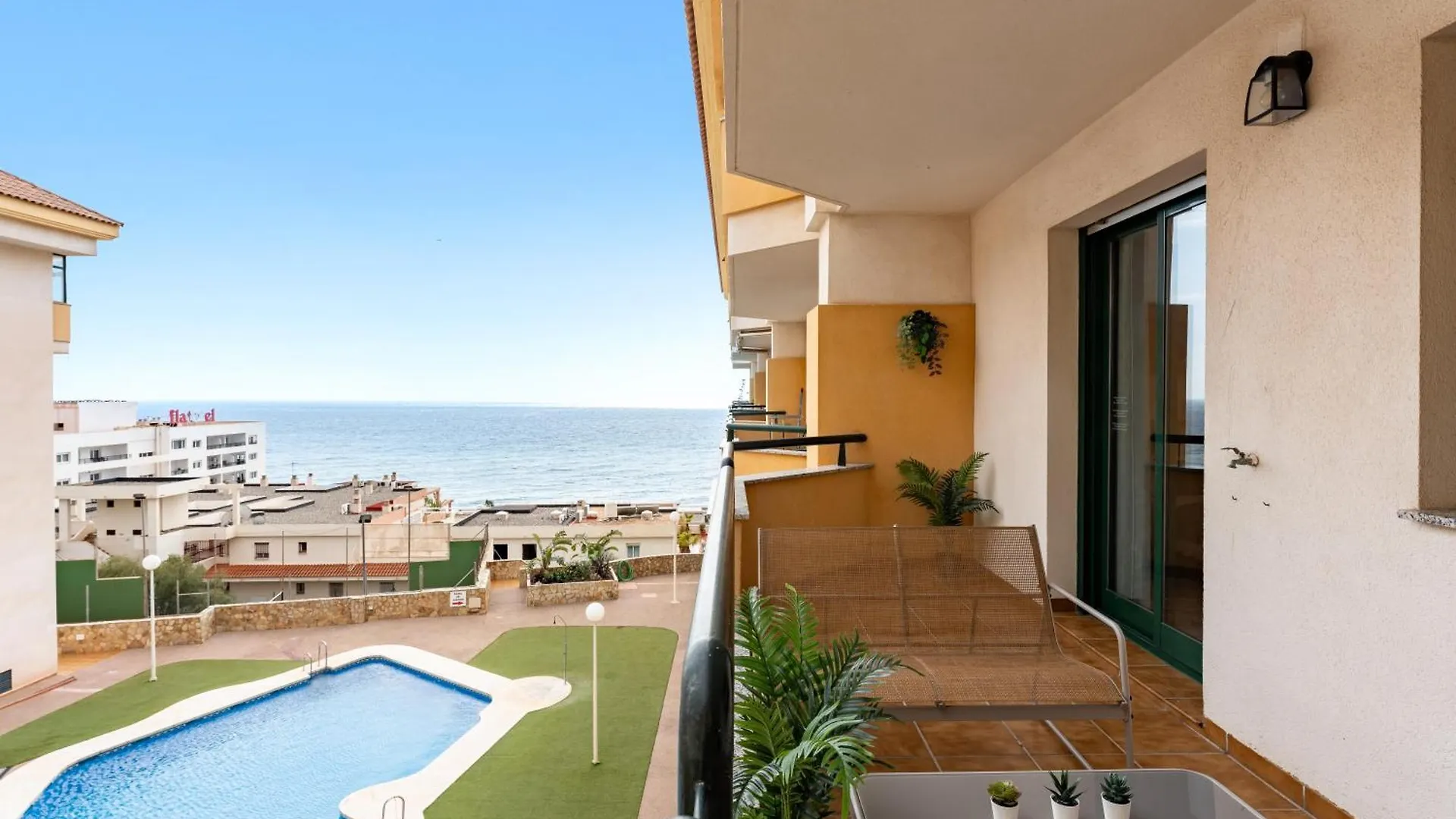 בנאלמדנה Coastal Comfort 2 Bed, Parking Pool And Terrace