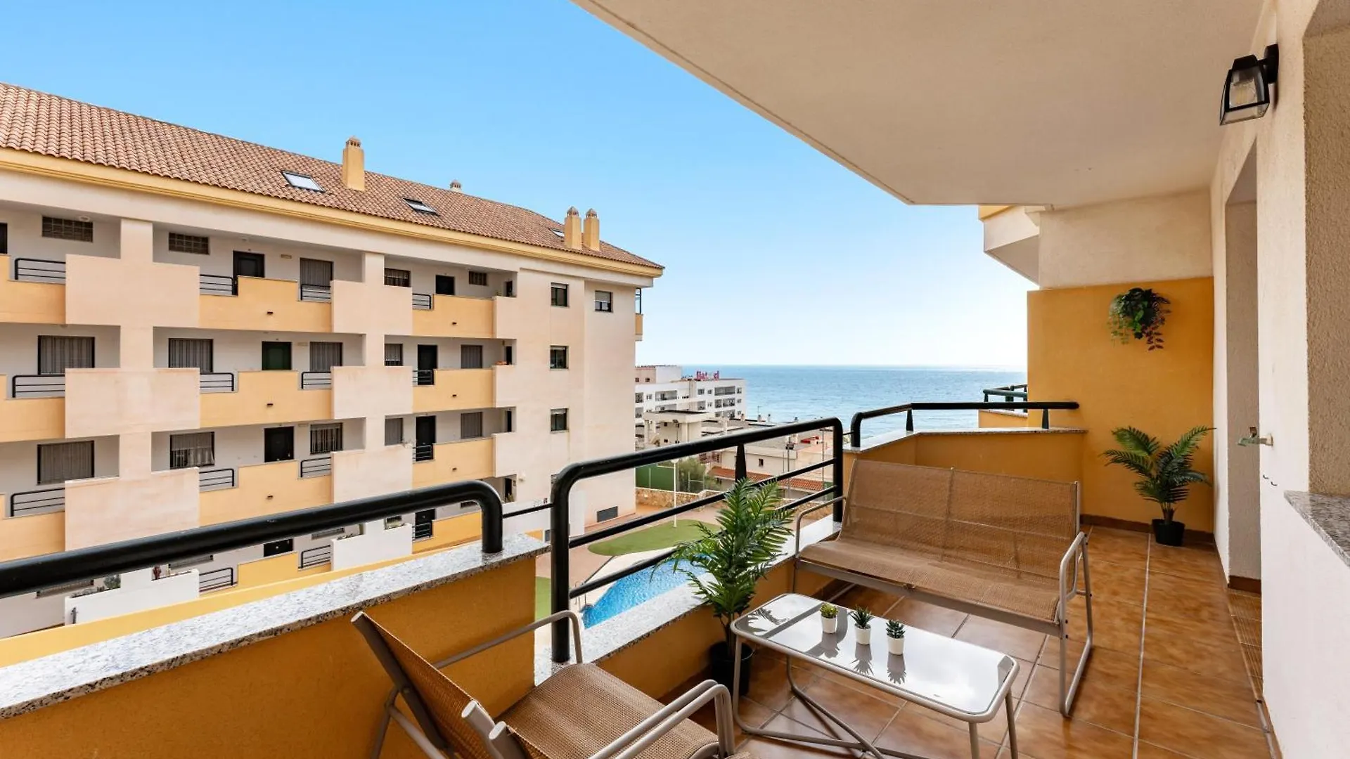 בנאלמדנה Coastal Comfort 2 Bed, Parking Pool And Terrace 0*,  ספרד