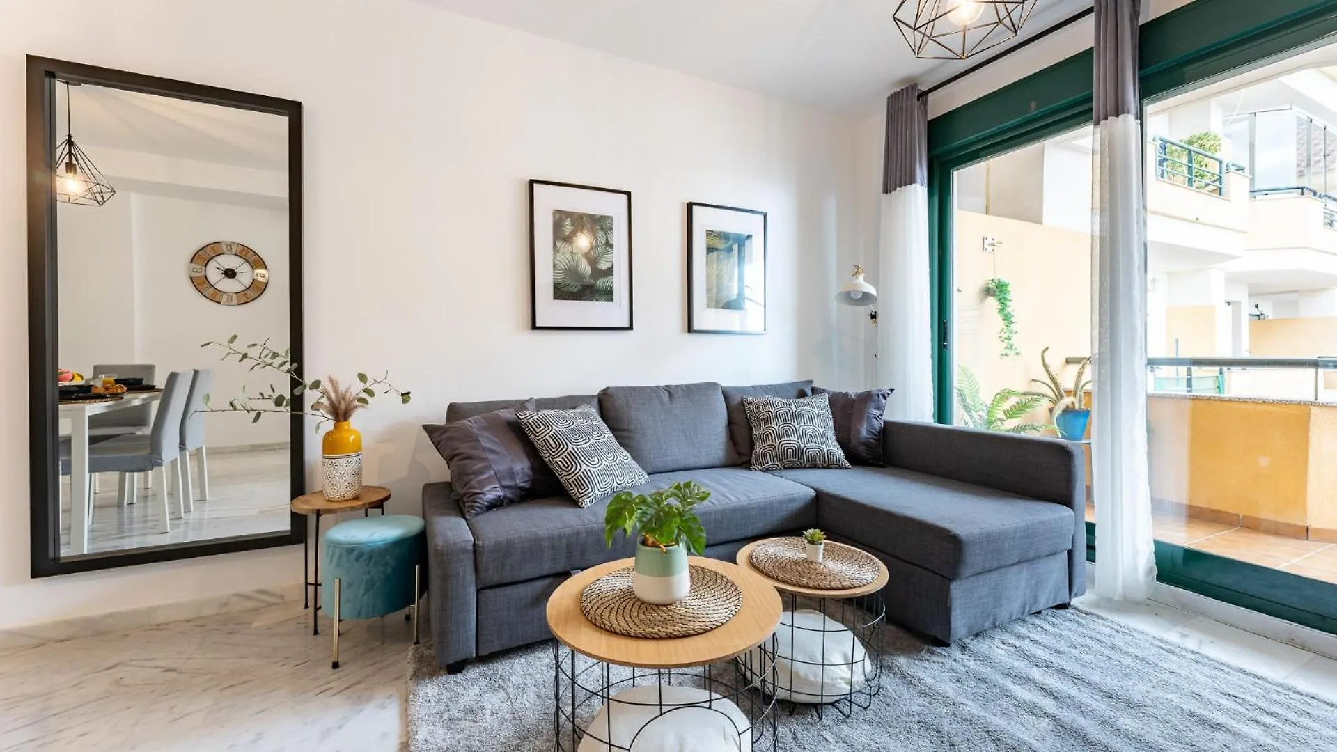 בנאלמדנה Coastal Comfort 2 Bed, Parking Pool And Terrace ספרד