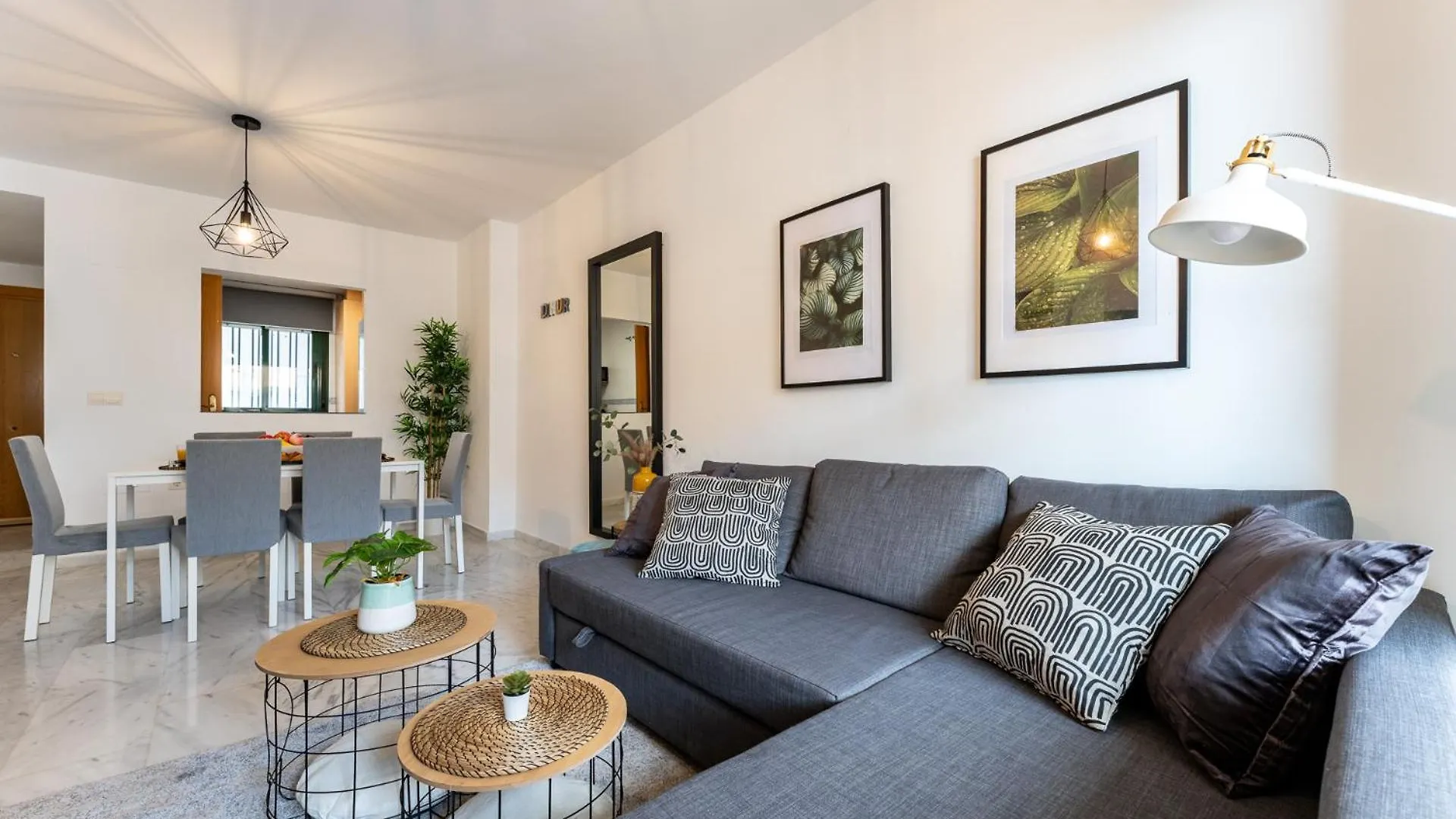 בנאלמדנה Coastal Comfort 2 Bed, Parking Pool And Terrace דירה